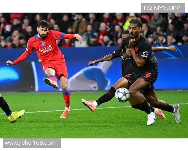 巴萨主场迎战巴黎第二回合2021欧冠激战回顾与精彩瞬间分析