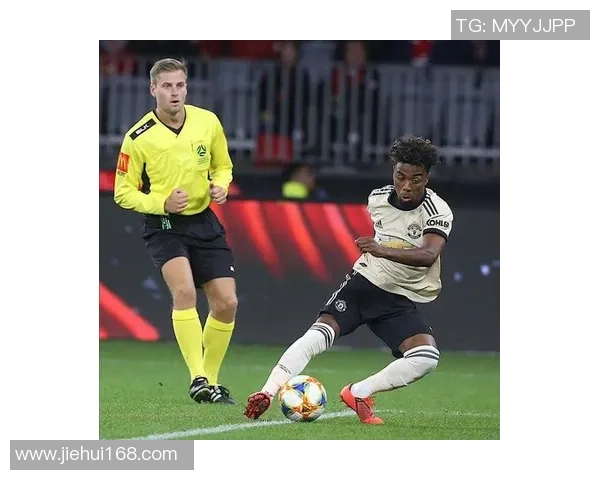 纽喷气机与布里斯班激战正酣最新比赛结果揭晓引发热议